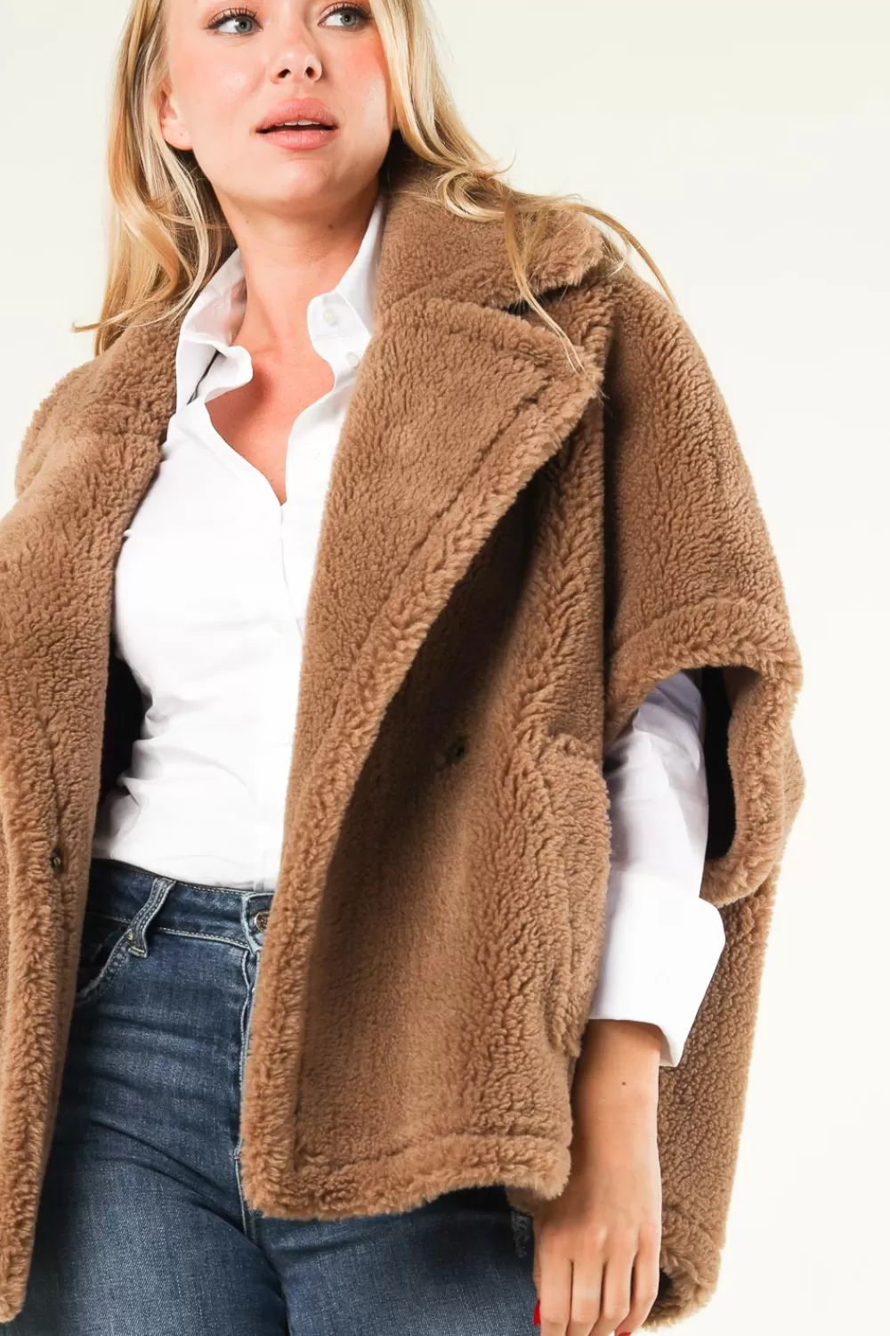 Jassen En Blazers<Alter ego Oversized Teddyponcho | Kameel